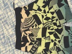 Volcom Mod-Tech Boardshorts Size 26